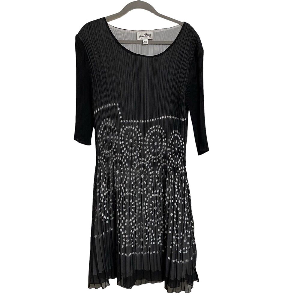 Joseph Ribkoff Size M Dress Cut Out Dots Accordion Pleated Layered Black White